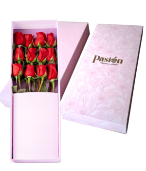 caja de 12 rosas CAJA DE 12 ROSAS