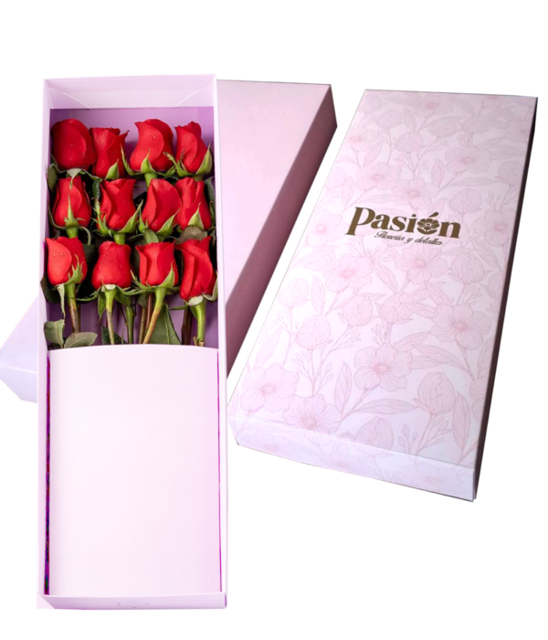 CAJA DE 12 ROSAS