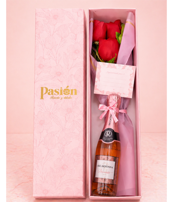CAJA DE 3 ROSAS CON RICCADONITA