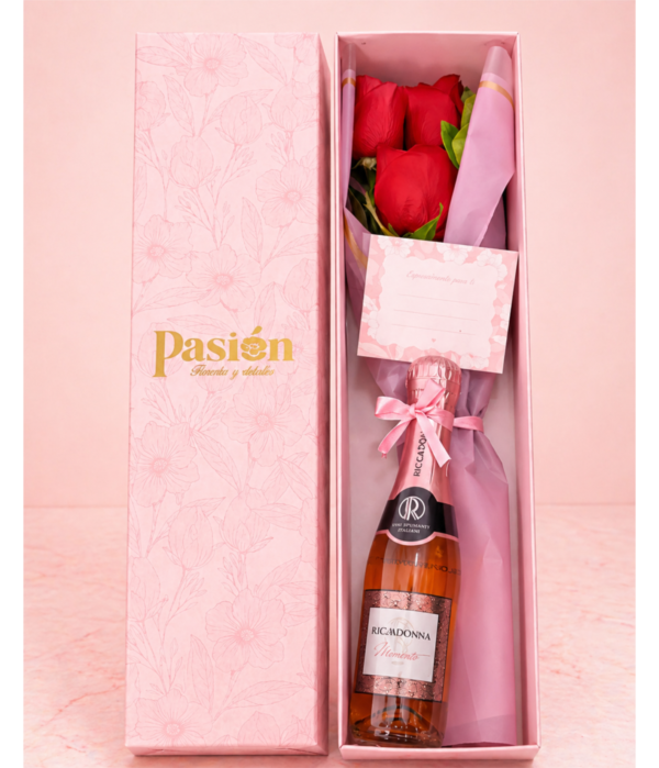 CAJA DE 3 ROSAS CON RICCADONITA